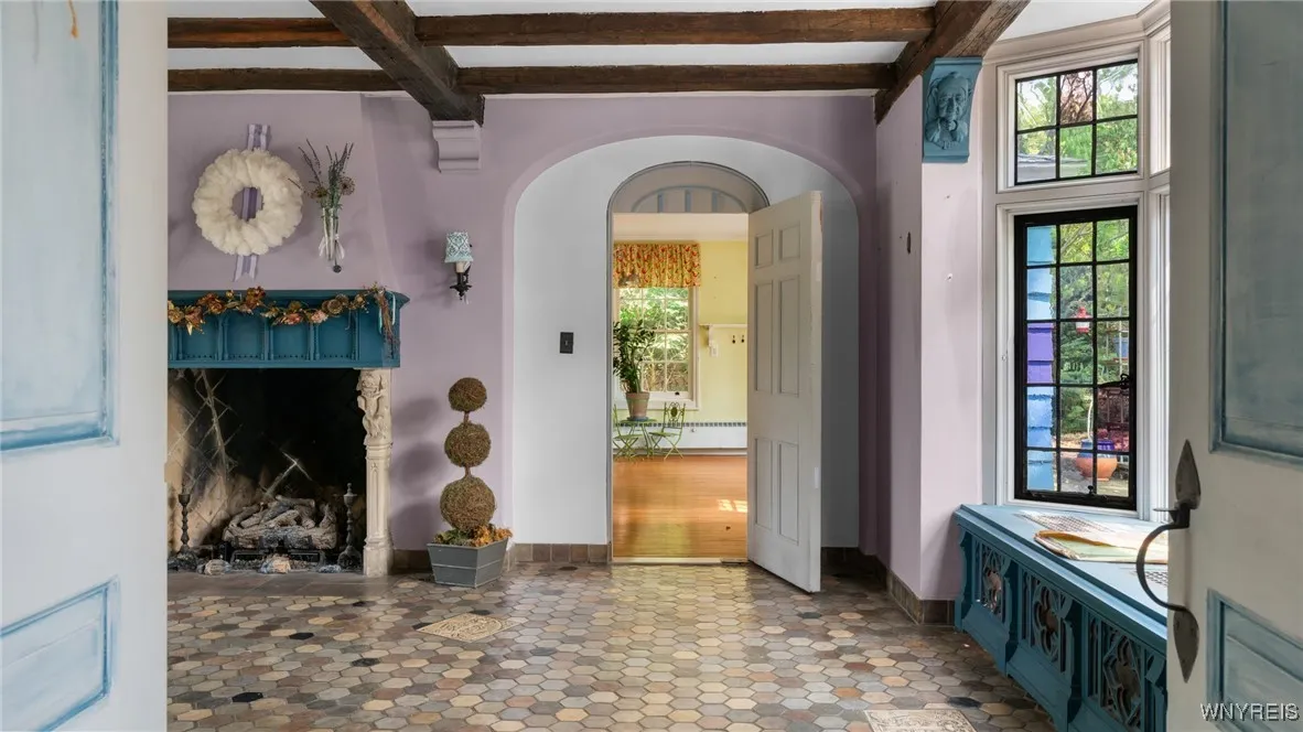 5773 Sheridan Drive, Amherst, New York 14221, Amherst, New York 14221, 5 Bedrooms Bedrooms, 9 Rooms Rooms,4 BathroomsBathrooms,Residential,For Sale,5773 Sheridan Drive, Amherst, New York 14221,0,B1643442