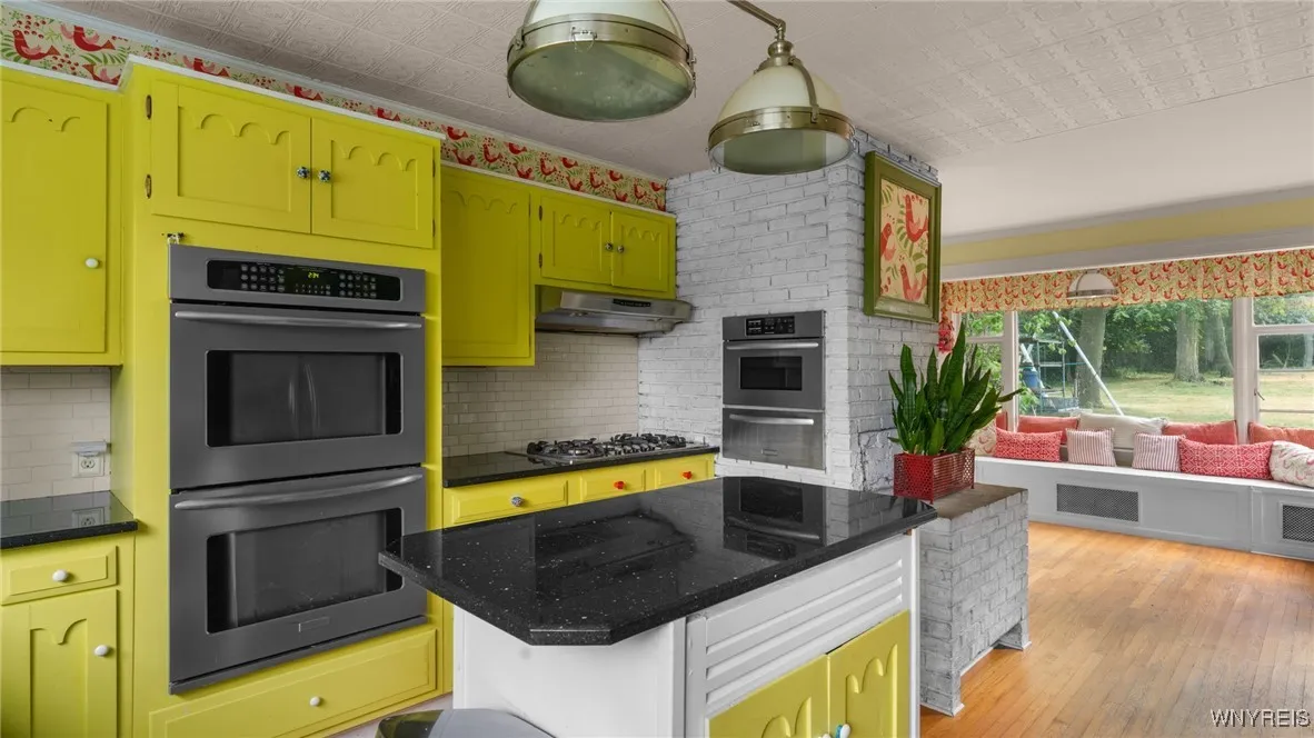 5773 Sheridan Drive, Amherst, New York 14221, Amherst, New York 14221, 5 Bedrooms Bedrooms, 9 Rooms Rooms,4 BathroomsBathrooms,Residential,For Sale,5773 Sheridan Drive, Amherst, New York 14221,0,B1643442