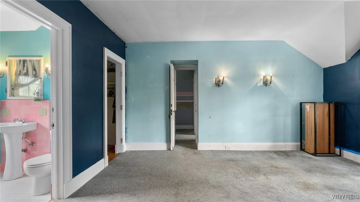 5773 Sheridan Drive, Amherst, New York 14221, Amherst, New York 14221, 5 Bedrooms Bedrooms, 9 Rooms Rooms,4 BathroomsBathrooms,Residential,For Sale,5773 Sheridan Drive, Amherst, New York 14221,0,B1643442