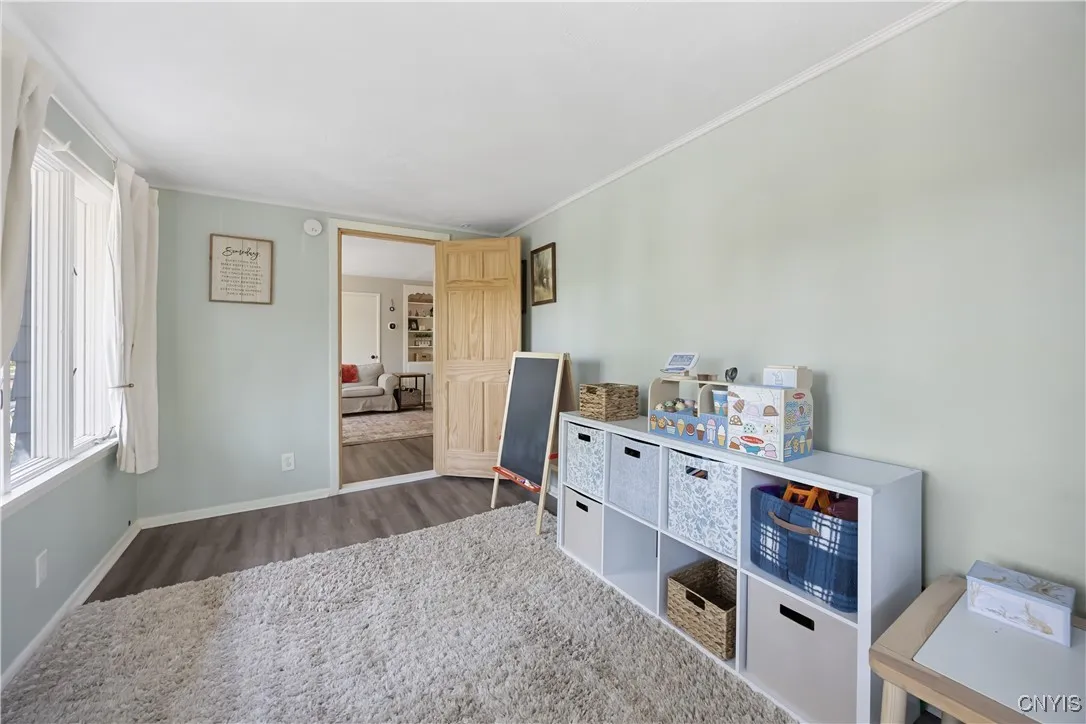 323 Barrington Road, Syracuse, New York 13214, Syracuse, New York 13214, 3 Bedrooms Bedrooms, 7 Rooms Rooms,1 BathroomBathrooms,Residential,For Sale,323 Barrington Road, Syracuse, New York 13214,0,S1642878