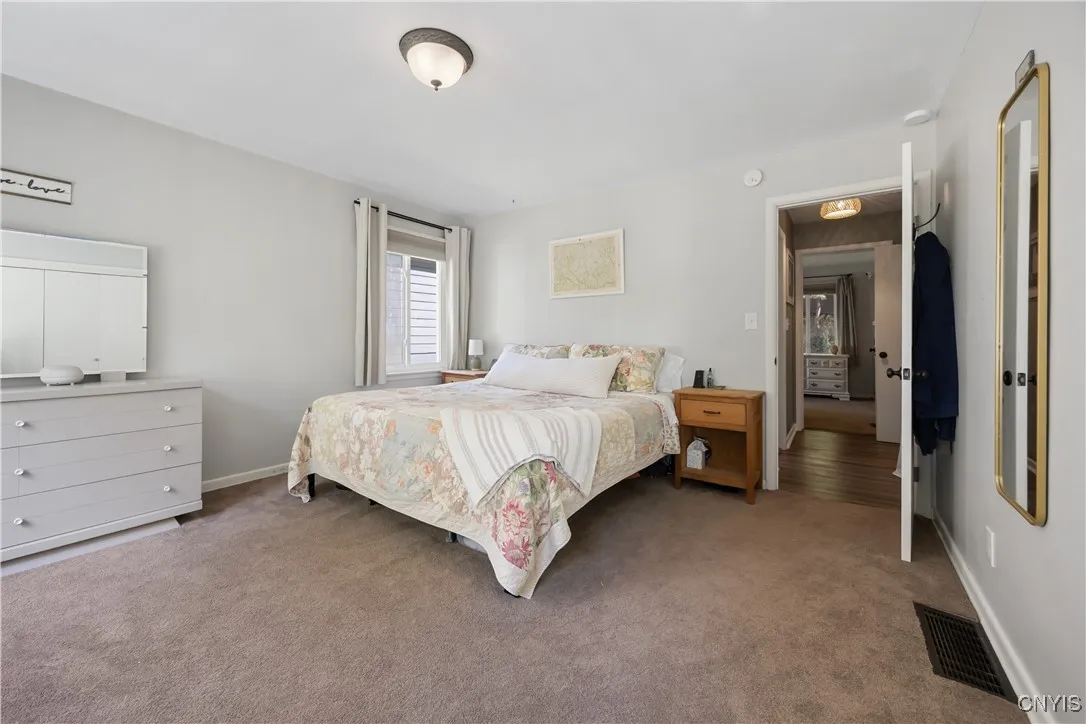 323 Barrington Road, Syracuse, New York 13214, Syracuse, New York 13214, 3 Bedrooms Bedrooms, 7 Rooms Rooms,1 BathroomBathrooms,Residential,For Sale,323 Barrington Road, Syracuse, New York 13214,0,S1642878