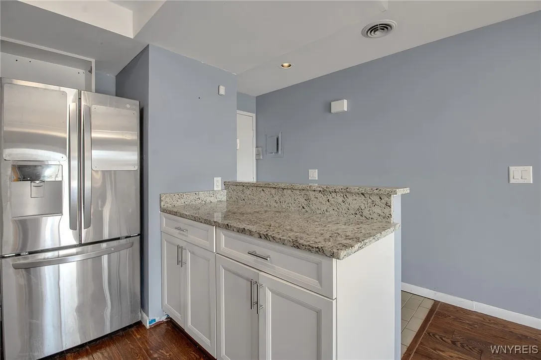 306 Sundown 3g, Amherst, New York 14221, Amherst, New York 14221, 2 Bedrooms Bedrooms, 4 Rooms Rooms,1 BathroomBathrooms,Residential,For Sale,306 Sundown 3g, Amherst, New York 14221,0,B1643520