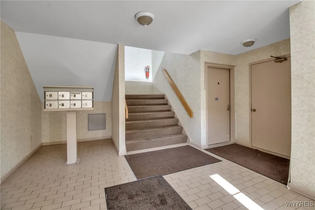 306 Sundown 3g, Amherst, New York 14221, Amherst, New York 14221, 2 Bedrooms Bedrooms, 4 Rooms Rooms,1 BathroomBathrooms,Residential,For Sale,306 Sundown 3g, Amherst, New York 14221,0,B1643520