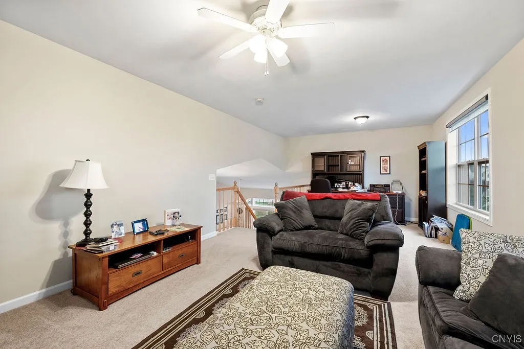 5087 Minuteman Lane, Salina, New York 13088, Salina, New York 13088, 3 Bedrooms Bedrooms, 7 Rooms Rooms,2 BathroomsBathrooms,Residential,For Sale,5087 Minuteman Lane, Salina, New York 13088,0,S1642503