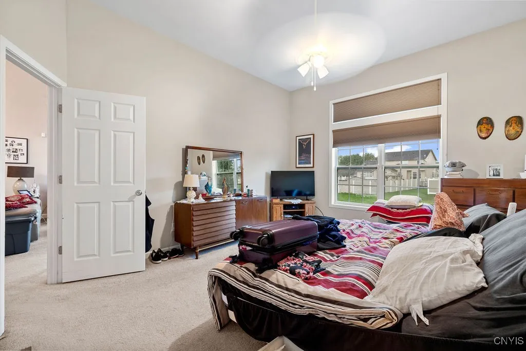 5087 Minuteman Lane, Salina, New York 13088, Salina, New York 13088, 3 Bedrooms Bedrooms, 7 Rooms Rooms,2 BathroomsBathrooms,Residential,For Sale,5087 Minuteman Lane, Salina, New York 13088,0,S1642503