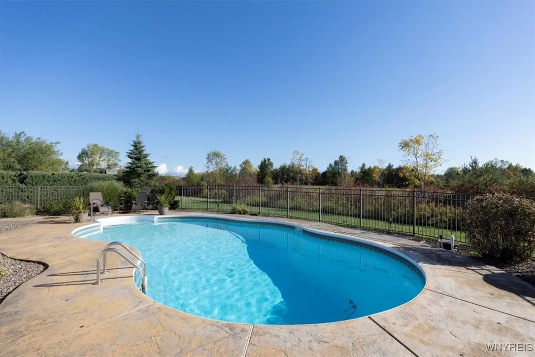 167 Siebert Road, Lancaster, New York 14086, Lancaster, New York 14086, 3 Bedrooms Bedrooms, 7 Rooms Rooms,2 BathroomsBathrooms,Residential,For Sale,167 Siebert Road, Lancaster, New York 14086,0,B1642447