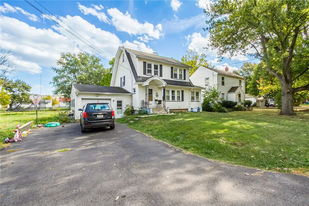 86 Eugene Street, Gates, New York 14606, Gates, New York 14606, 3 Bedrooms Bedrooms, 6 Rooms Rooms,1 BathroomBathrooms,Residential,For Sale,86 Eugene Street, Gates, New York 14606,0,R1643281