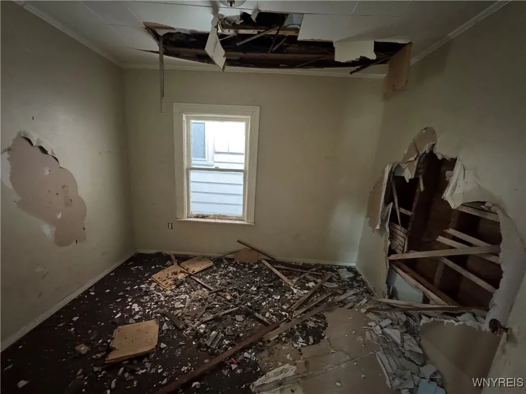 444 20th Street, Niagara Falls, New York 14303, Niagara Falls, New York 14303, 5 Bedrooms Bedrooms, ,3 BathroomsBathrooms,Residential,For Sale,444 20th Street, Niagara Falls, New York 14303,0,B1643378