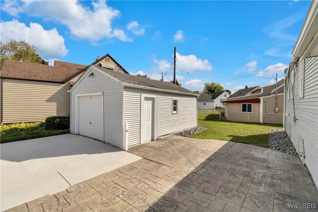 106 Gardenvale Drive, Cheektowaga, New York 14225, Cheektowaga, New York 14225, 3 Bedrooms Bedrooms, 6 Rooms Rooms,1 BathroomBathrooms,Residential,For Sale,106 Gardenvale Drive, Cheektowaga, New York 14225,0,B1643136