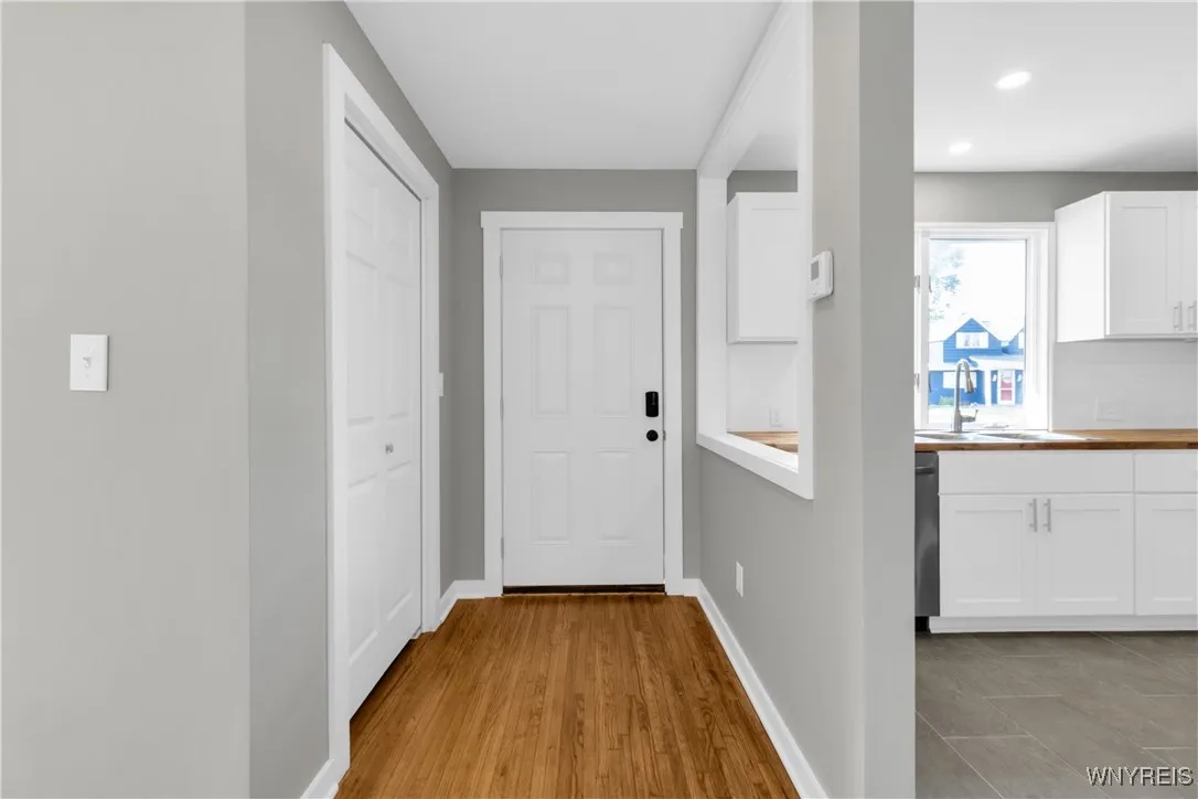 106 Gardenvale Drive, Cheektowaga, New York 14225, Cheektowaga, New York 14225, 3 Bedrooms Bedrooms, 6 Rooms Rooms,1 BathroomBathrooms,Residential,For Sale,106 Gardenvale Drive, Cheektowaga, New York 14225,0,B1643136