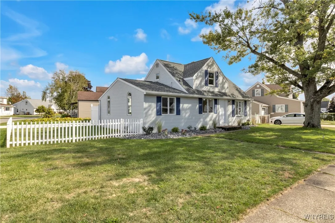 106 Gardenvale Drive, Cheektowaga, New York 14225, Cheektowaga, New York 14225, 3 Bedrooms Bedrooms, 6 Rooms Rooms,1 BathroomBathrooms,Residential,For Sale,106 Gardenvale Drive, Cheektowaga, New York 14225,0,B1643136