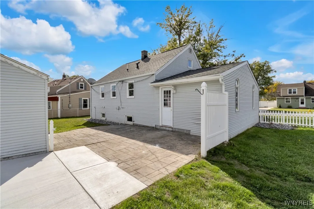 106 Gardenvale Drive, Cheektowaga, New York 14225, Cheektowaga, New York 14225, 3 Bedrooms Bedrooms, 6 Rooms Rooms,1 BathroomBathrooms,Residential,For Sale,106 Gardenvale Drive, Cheektowaga, New York 14225,0,B1643136