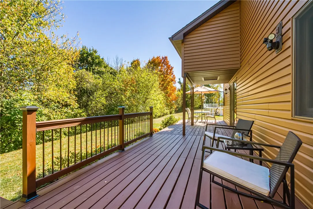 836 Turner Road, Macedon, New York 14522, Macedon, New York 14522, 4 Bedrooms Bedrooms, 8 Rooms Rooms,3 BathroomsBathrooms,Residential,For Sale,836 Turner Road, Macedon, New York 14522,0,R1642442