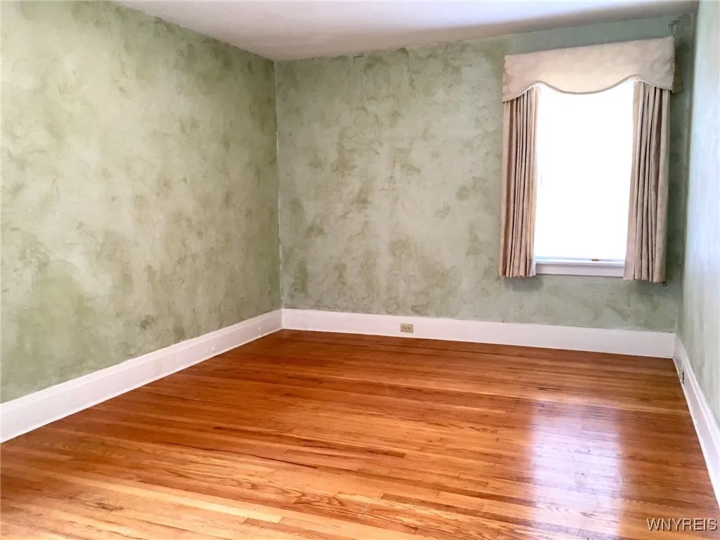 34 Delham Avenue, Buffalo, New York 14216, Buffalo, New York 14216, 6 Bedrooms Bedrooms, ,2 BathroomsBathrooms,Residential,For Sale,34 Delham Avenue, Buffalo, New York 14216,0,B1643501