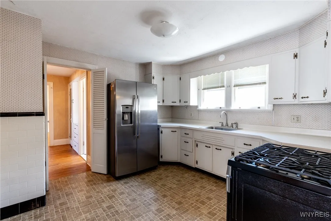 34 Delham Avenue, Buffalo, New York 14216, Buffalo, New York 14216, 6 Bedrooms Bedrooms, ,2 BathroomsBathrooms,Residential,For Sale,34 Delham Avenue, Buffalo, New York 14216,0,B1643501