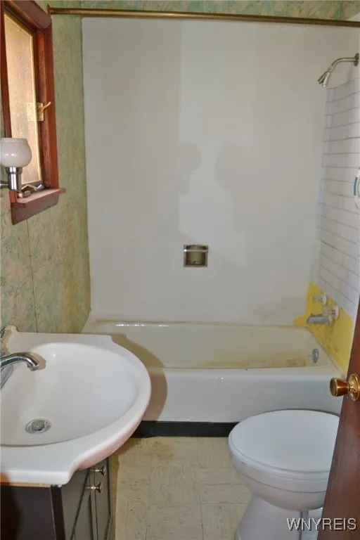 1316 Eagle Street, Freedom, New York 14009, Freedom, New York 14009, 2 Bedrooms Bedrooms, 6 Rooms Rooms,1 BathroomBathrooms,Residential,Closed,1316 Eagle Street, Freedom, New York 14009,0,B1643618