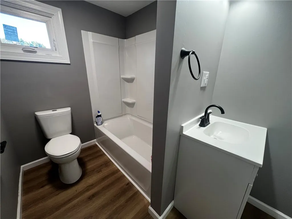 1116 North Main Street, Elmira City, New York 1490, Elmira City, New York 14901, 3 Bedrooms Bedrooms, 7 Rooms Rooms,1 BathroomBathrooms,Residential,For Sale,1116 North Main Street, Elmira City, New York 1490,0,R1642970