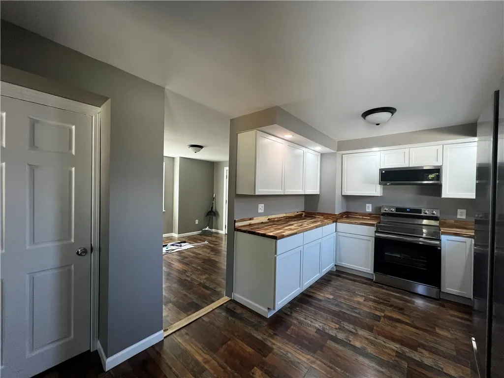 Beautiful Brand New Kitchen!