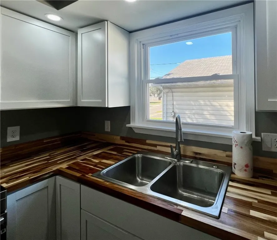 Love a window over the sink area