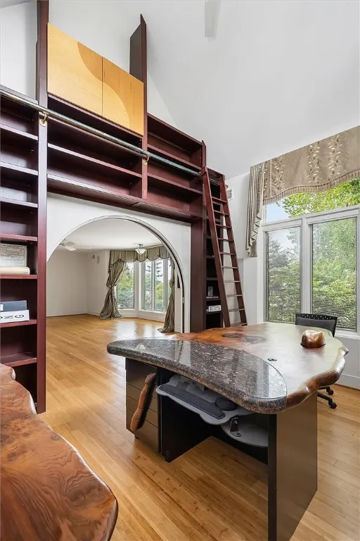 Primary office/sitting room