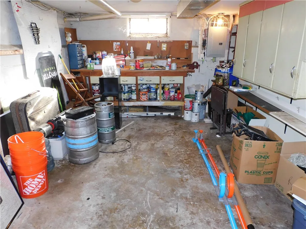 976 Denise Road, Greece, New York 14616, Greece, New York 14616, 3 Bedrooms Bedrooms, 6 Rooms Rooms,1 BathroomBathrooms,Residential,For Sale,976 Denise Road, Greece, New York 14616,0,R1643636