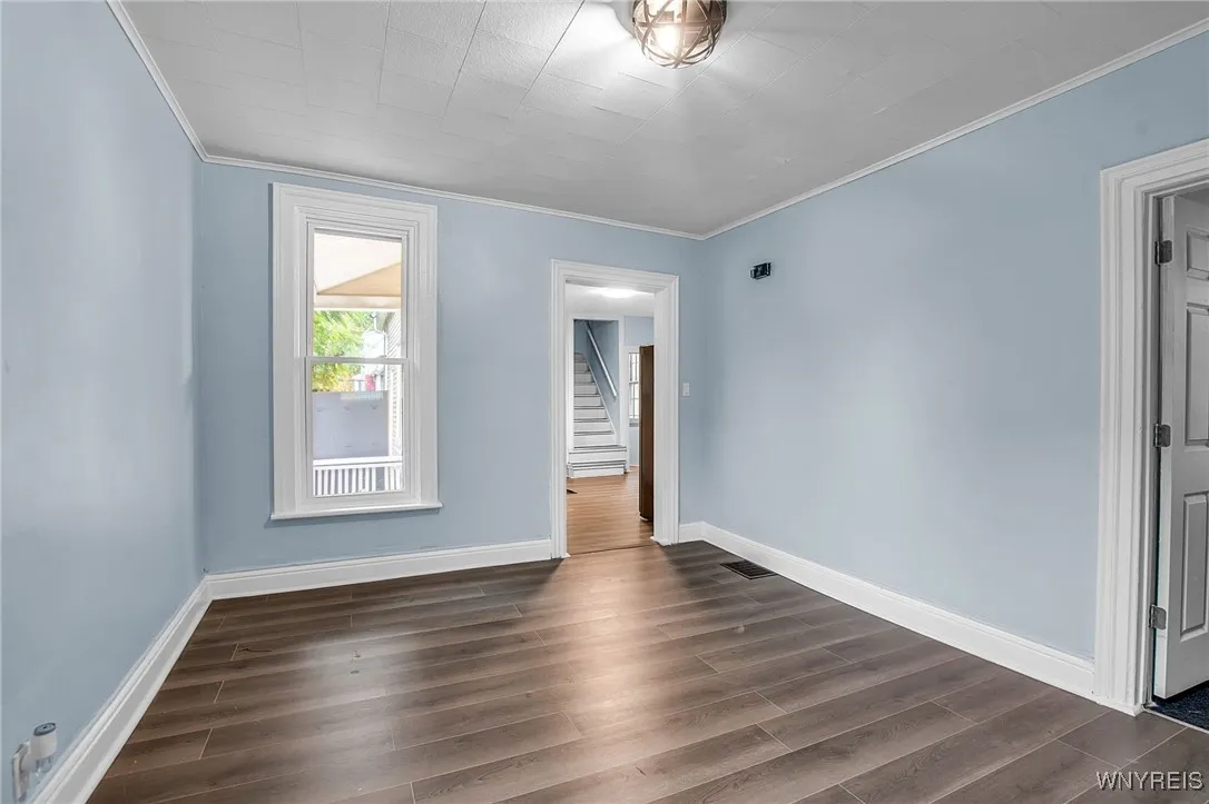 113 Laurel Street, Buffalo, New York 14209, Buffalo, New York 14209, 5 Bedrooms Bedrooms, 9 Rooms Rooms,1 BathroomBathrooms,Residential,For Sale,113 Laurel Street, Buffalo, New York 14209,0,B1643548
