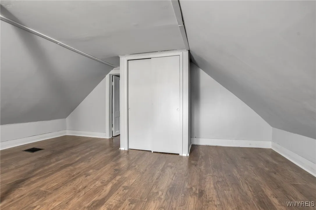113 Laurel Street, Buffalo, New York 14209, Buffalo, New York 14209, 5 Bedrooms Bedrooms, 9 Rooms Rooms,1 BathroomBathrooms,Residential,For Sale,113 Laurel Street, Buffalo, New York 14209,0,B1643548