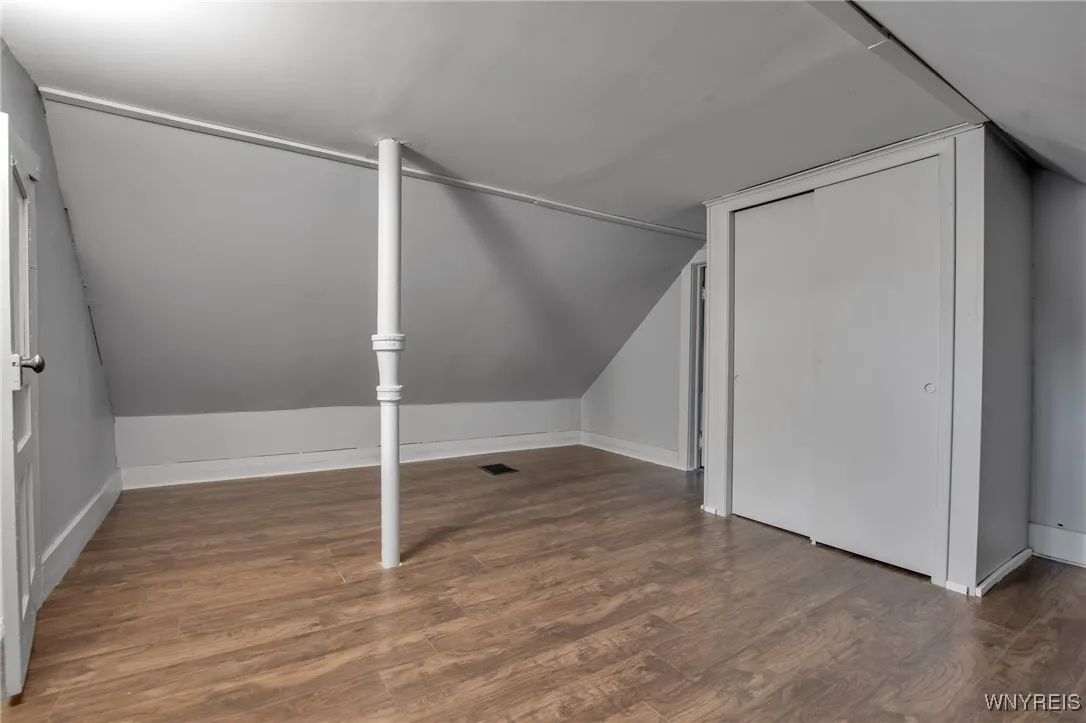 113 Laurel Street, Buffalo, New York 14209, Buffalo, New York 14209, 5 Bedrooms Bedrooms, 9 Rooms Rooms,1 BathroomBathrooms,Residential,For Sale,113 Laurel Street, Buffalo, New York 14209,0,B1643548