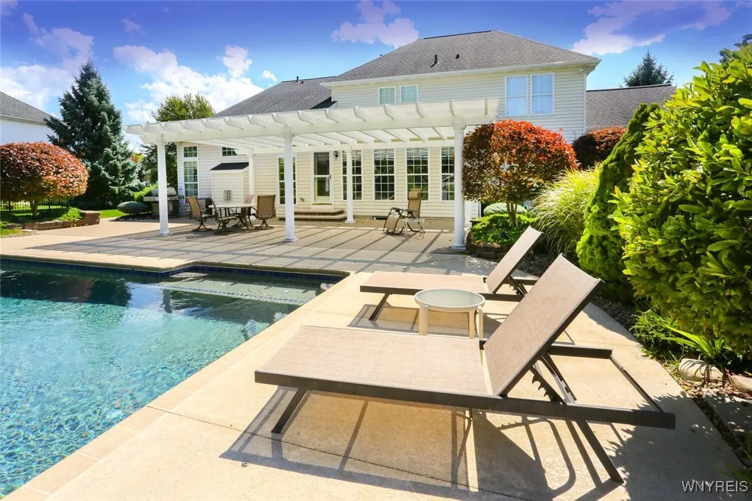 94 Graystone Lane, Orchard Park, New York 14127, Orchard Park, New York 14127, 4 Bedrooms Bedrooms, 16 Rooms Rooms,2 BathroomsBathrooms,Residential,For Sale,94 Graystone Lane, Orchard Park, New York 14127,0,B1642676