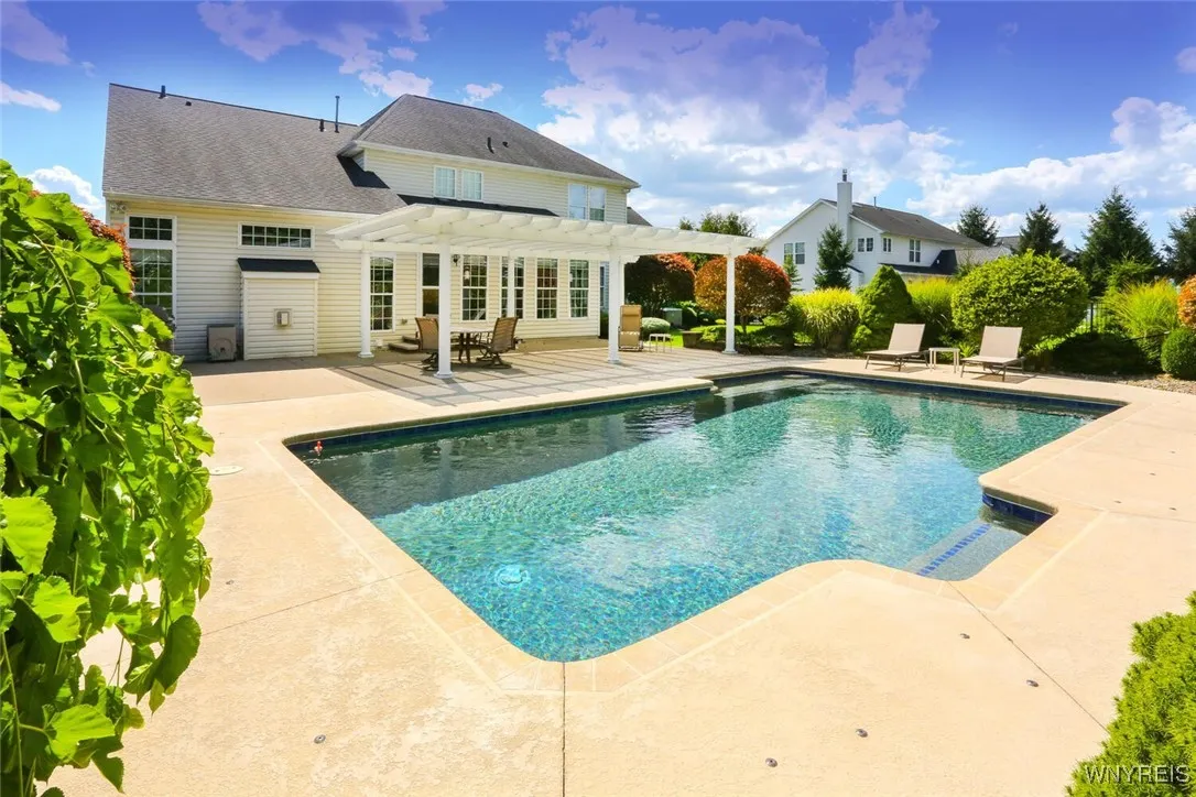 94 Graystone Lane, Orchard Park, New York 14127, Orchard Park, New York 14127, 4 Bedrooms Bedrooms, 16 Rooms Rooms,2 BathroomsBathrooms,Residential,For Sale,94 Graystone Lane, Orchard Park, New York 14127,0,B1642676