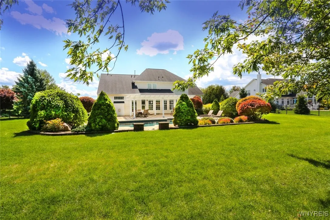 94 Graystone Lane, Orchard Park, New York 14127, Orchard Park, New York 14127, 4 Bedrooms Bedrooms, 16 Rooms Rooms,2 BathroomsBathrooms,Residential,For Sale,94 Graystone Lane, Orchard Park, New York 14127,0,B1642676