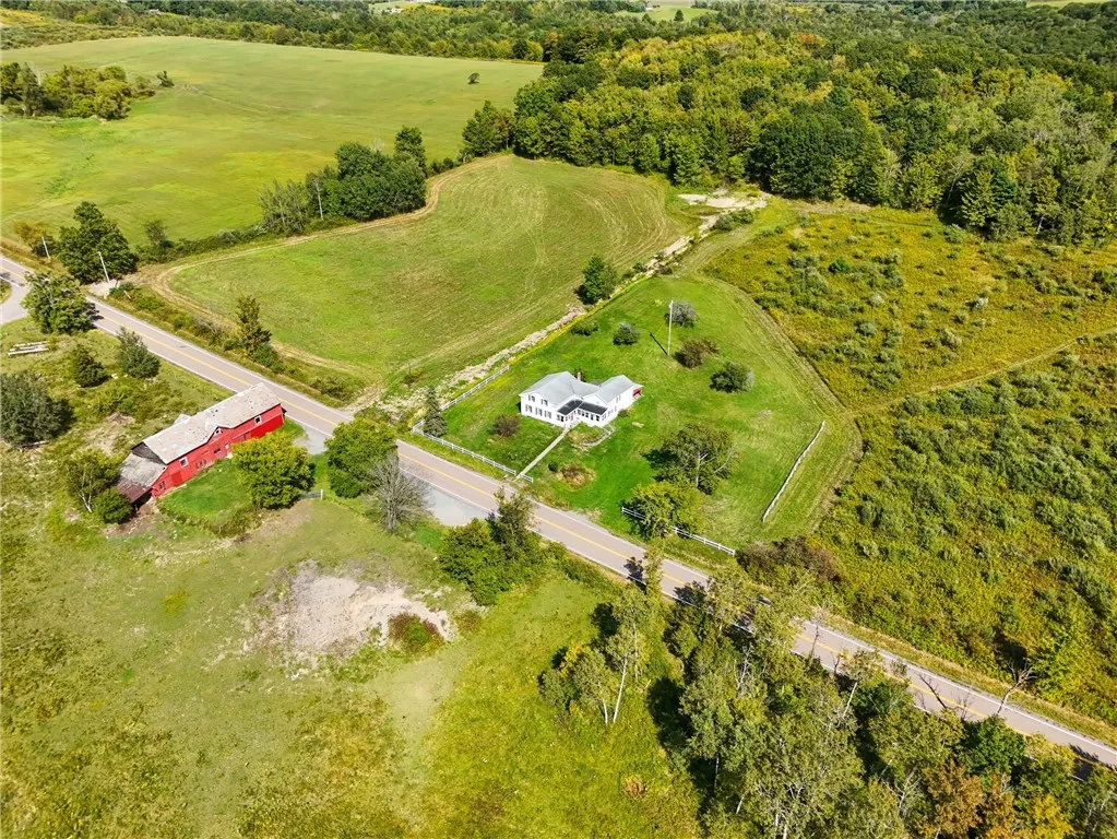 834 Drybrook Road, Chemung, New York 14892, Chemung, New York 14892, 4 Bedrooms Bedrooms, 8 Rooms Rooms,1 BathroomBathrooms,Residential,For Sale,834 Drybrook Road, Chemung, New York 14892,0,R1642995