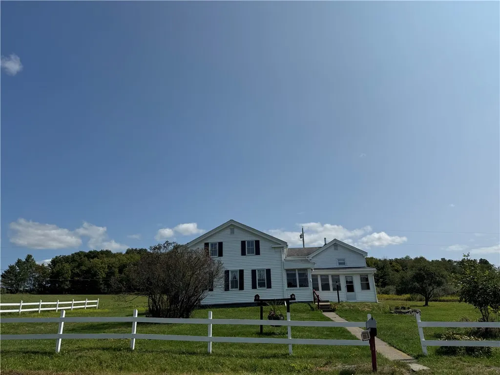 834 Drybrook Road, Chemung, New York 14892, Chemung, New York 14892, 4 Bedrooms Bedrooms, 8 Rooms Rooms,1 BathroomBathrooms,Residential,For Sale,834 Drybrook Road, Chemung, New York 14892,0,R1642995