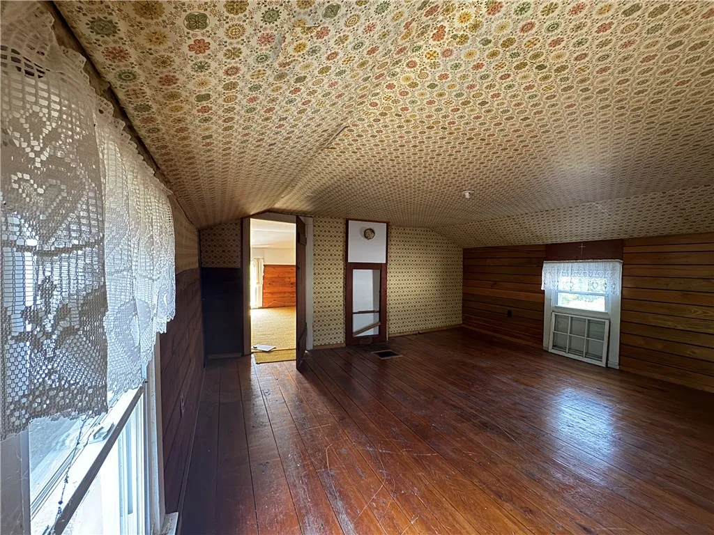 834 Drybrook Road, Chemung, New York 14892, Chemung, New York 14892, 4 Bedrooms Bedrooms, 8 Rooms Rooms,1 BathroomBathrooms,Residential,For Sale,834 Drybrook Road, Chemung, New York 14892,0,R1642995