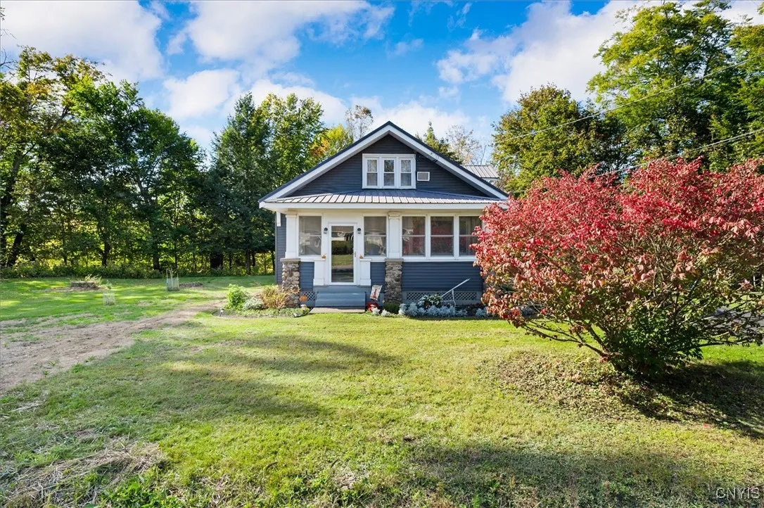 1071 Center Road, Frankfort, New York 13340, Frankfort, New York 13340, 4 Bedrooms Bedrooms, 9 Rooms Rooms,2 BathroomsBathrooms,Residential,For Sale,1071 Center Road, Frankfort, New York 13340,0,S1643549