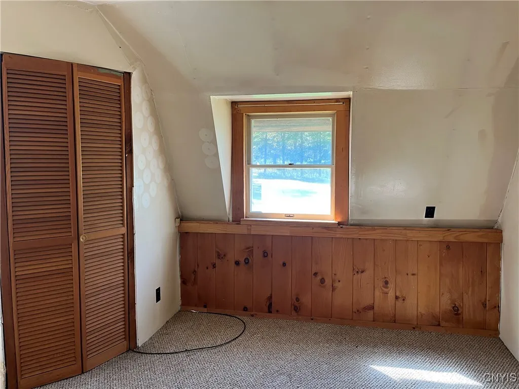 BR 2 Right side of closet