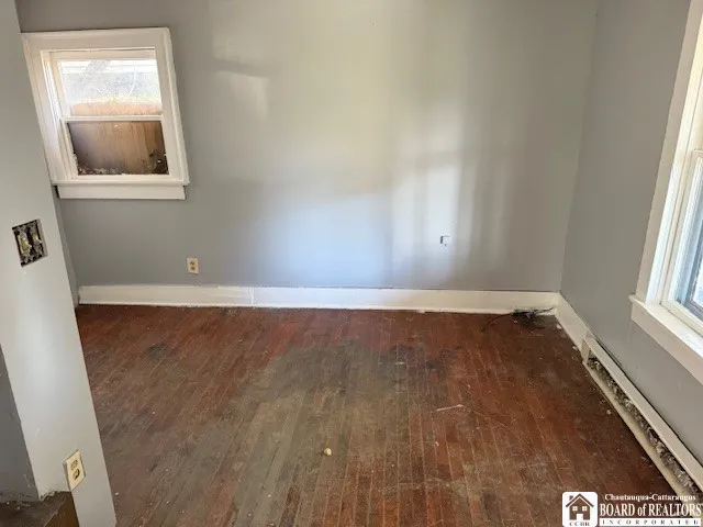 11 Bowen Street, Jamestown, New York 14701, Jamestown, New York 14701, 5 Bedrooms Bedrooms, 9 Rooms Rooms,1 BathroomBathrooms,Residential,For Sale,11 Bowen Street, Jamestown, New York 14701,0,R1643621