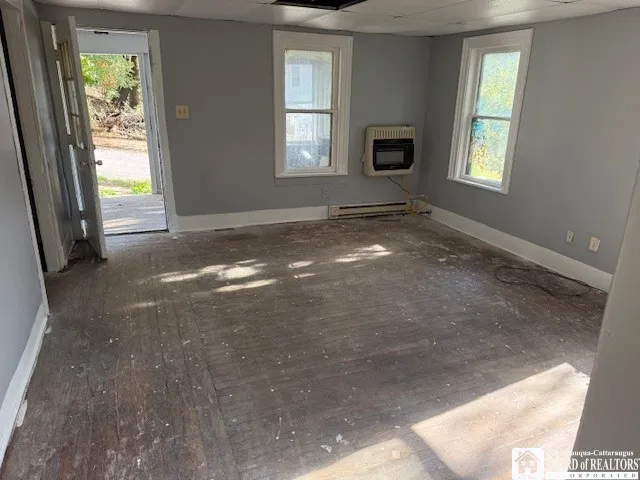 11 Bowen Street, Jamestown, New York 14701, Jamestown, New York 14701, 5 Bedrooms Bedrooms, 9 Rooms Rooms,1 BathroomBathrooms,Residential,For Sale,11 Bowen Street, Jamestown, New York 14701,0,R1643621