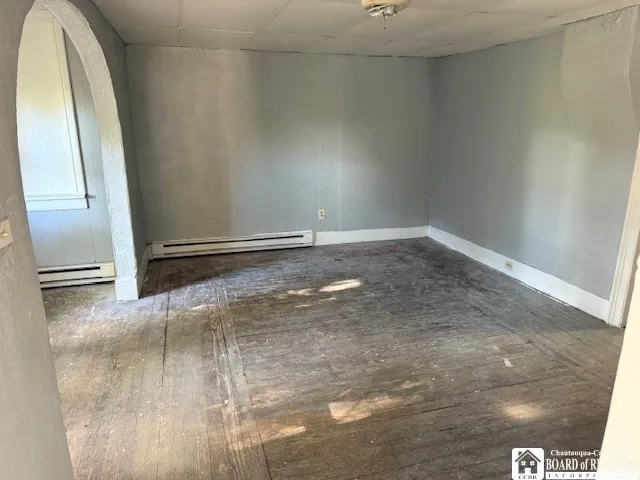 11 Bowen Street, Jamestown, New York 14701, Jamestown, New York 14701, 5 Bedrooms Bedrooms, 9 Rooms Rooms,1 BathroomBathrooms,Residential,For Sale,11 Bowen Street, Jamestown, New York 14701,0,R1643621