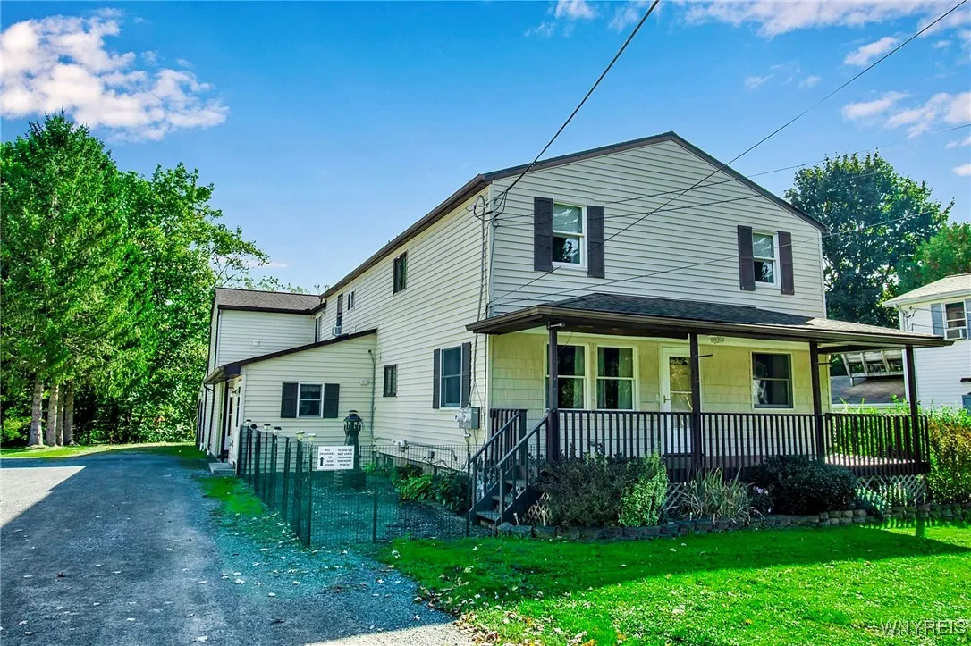 2151 Sandridge Road, Alden, New York 14004, Alden, New York 14004, 6 Bedrooms Bedrooms, ,3 BathroomsBathrooms,Residential,For Sale,2151 Sandridge Road, Alden, New York 14004,0,B1640505
