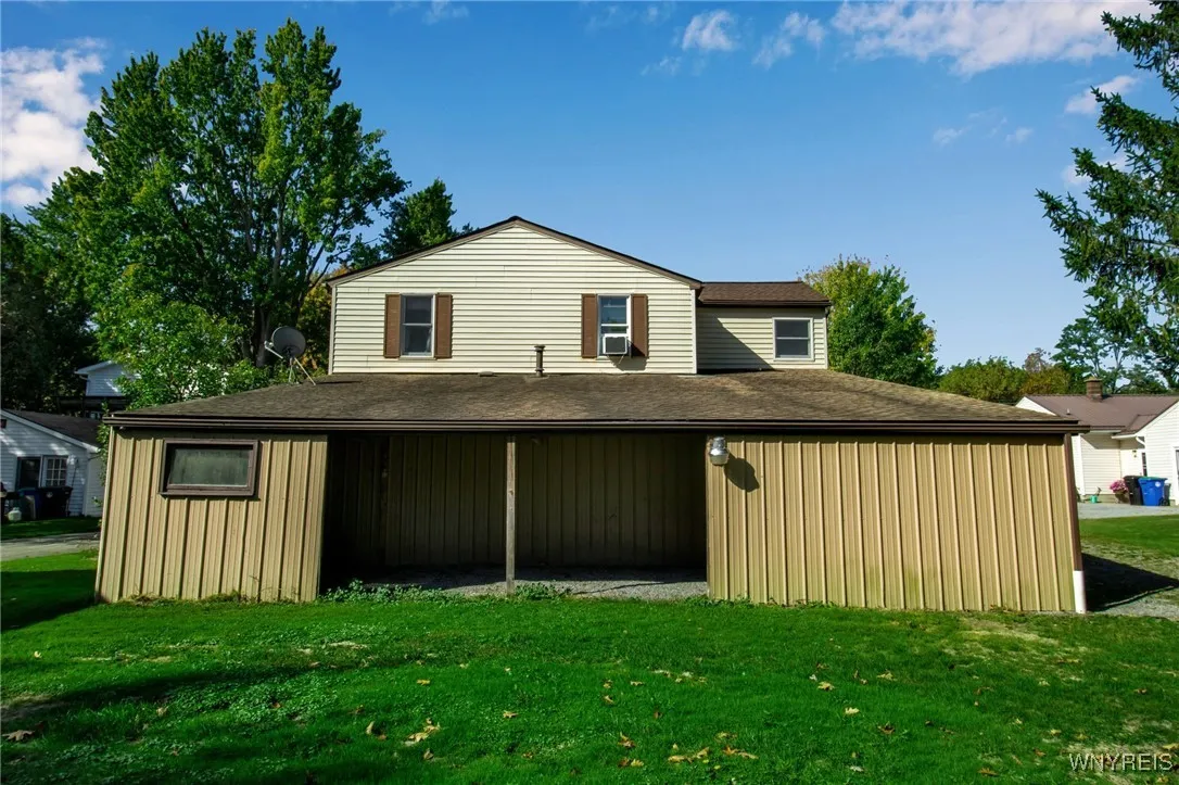 2151 Sandridge Road, Alden, New York 14004, Alden, New York 14004, 6 Bedrooms Bedrooms, ,3 BathroomsBathrooms,Residential,For Sale,2151 Sandridge Road, Alden, New York 14004,0,B1640505
