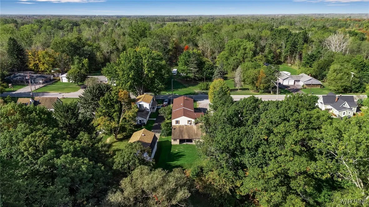 2151 Sandridge Road, Alden, New York 14004, Alden, New York 14004, 6 Bedrooms Bedrooms, ,3 BathroomsBathrooms,Residential,For Sale,2151 Sandridge Road, Alden, New York 14004,0,B1640505
