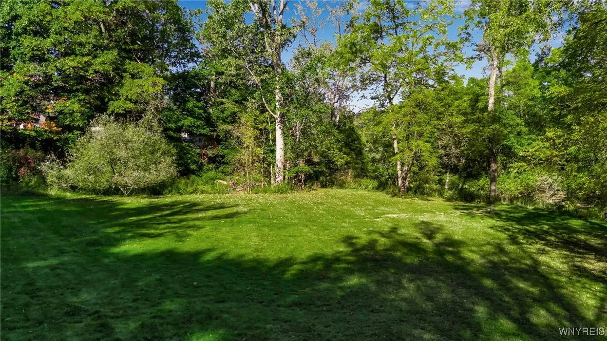 2151 Sandridge Road, Alden, New York 14004, Alden, New York 14004, 6 Bedrooms Bedrooms, ,3 BathroomsBathrooms,Residential,For Sale,2151 Sandridge Road, Alden, New York 14004,0,B1640505
