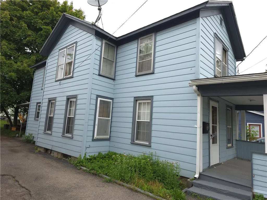17 Lake Street, Mt Morris, New York 14510, Mt Morris, New York 14510, 3 Bedrooms Bedrooms, 5 Rooms Rooms,1 BathroomBathrooms,Residential,For Sale,17 Lake Street, Mt Morris, New York 14510,0,R1643663