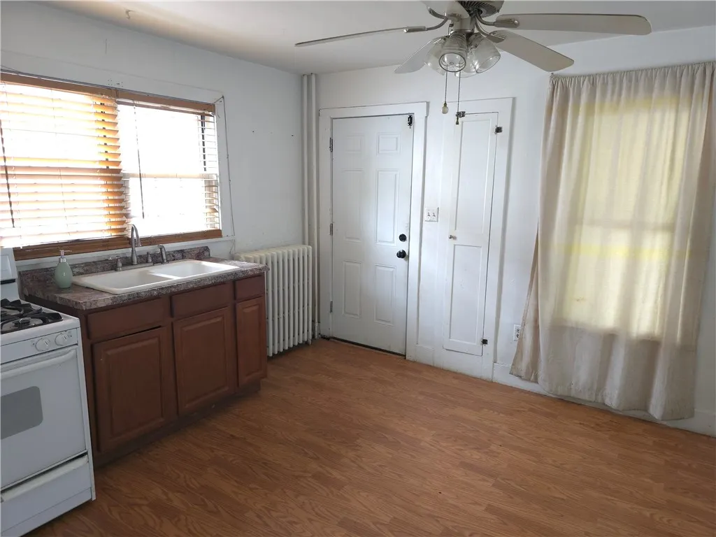 17 Lake Street, Mt Morris, New York 14510, Mt Morris, New York 14510, 3 Bedrooms Bedrooms, 5 Rooms Rooms,1 BathroomBathrooms,Residential,For Sale,17 Lake Street, Mt Morris, New York 14510,0,R1643663