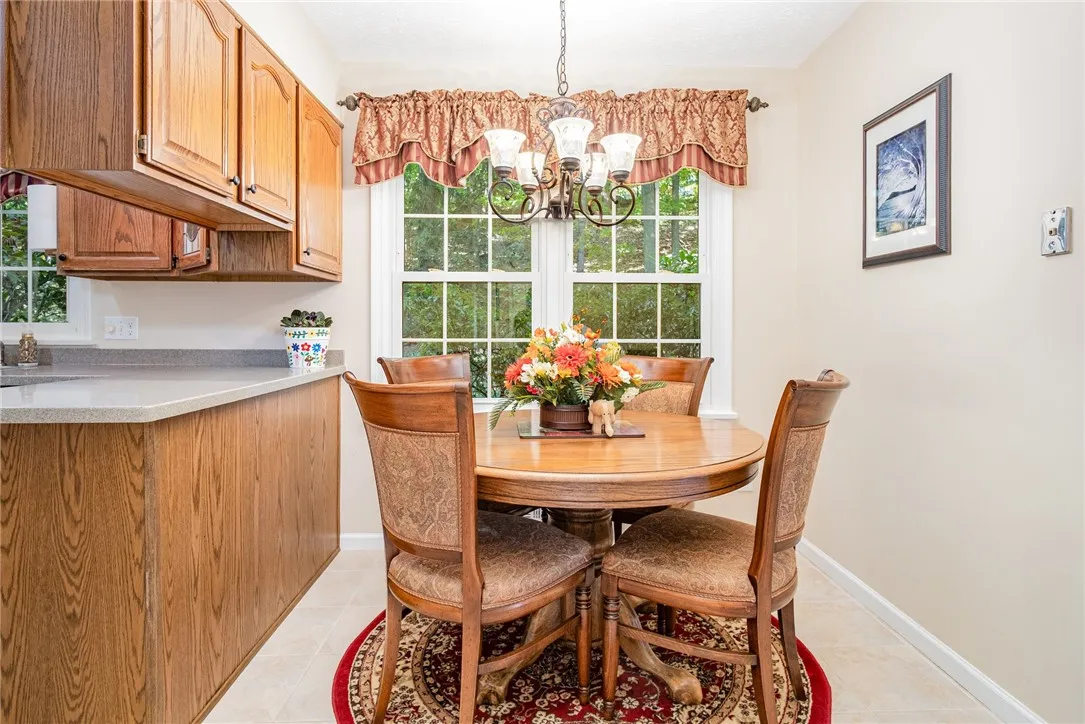 KITCHEN DINING