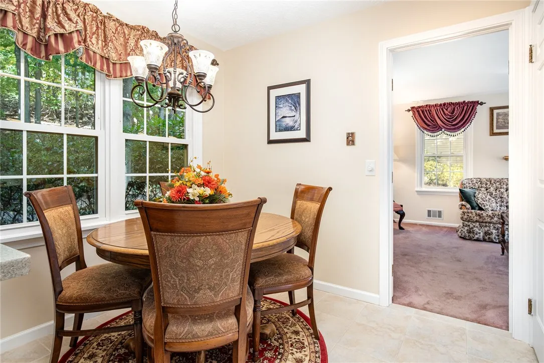 KITCHEN DINING