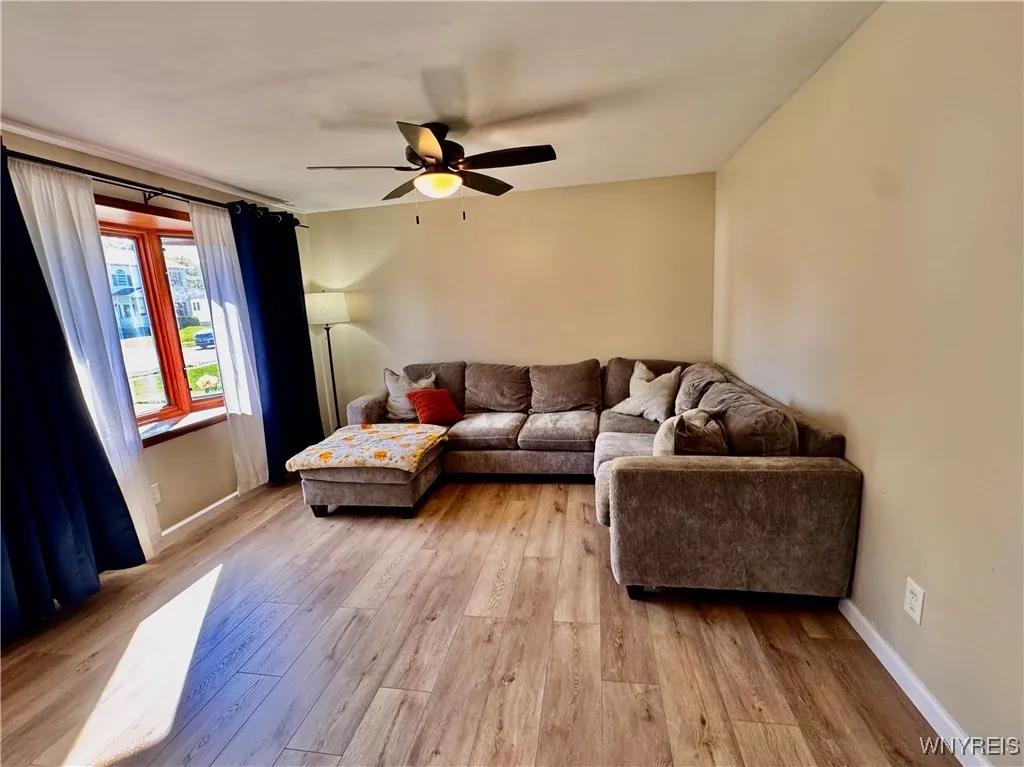 3396 Bethford Drive, Hamburg, New York 14219, Hamburg, New York 14219, 3 Bedrooms Bedrooms, 7 Rooms Rooms,1 BathroomBathrooms,Residential,For Sale,3396 Bethford Drive, Hamburg, New York 14219,0,B1643554