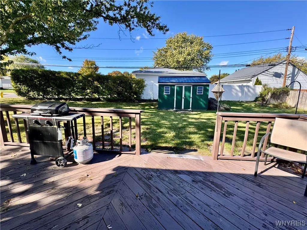 3396 Bethford Drive, Hamburg, New York 14219, Hamburg, New York 14219, 3 Bedrooms Bedrooms, 7 Rooms Rooms,1 BathroomBathrooms,Residential,For Sale,3396 Bethford Drive, Hamburg, New York 14219,0,B1643554