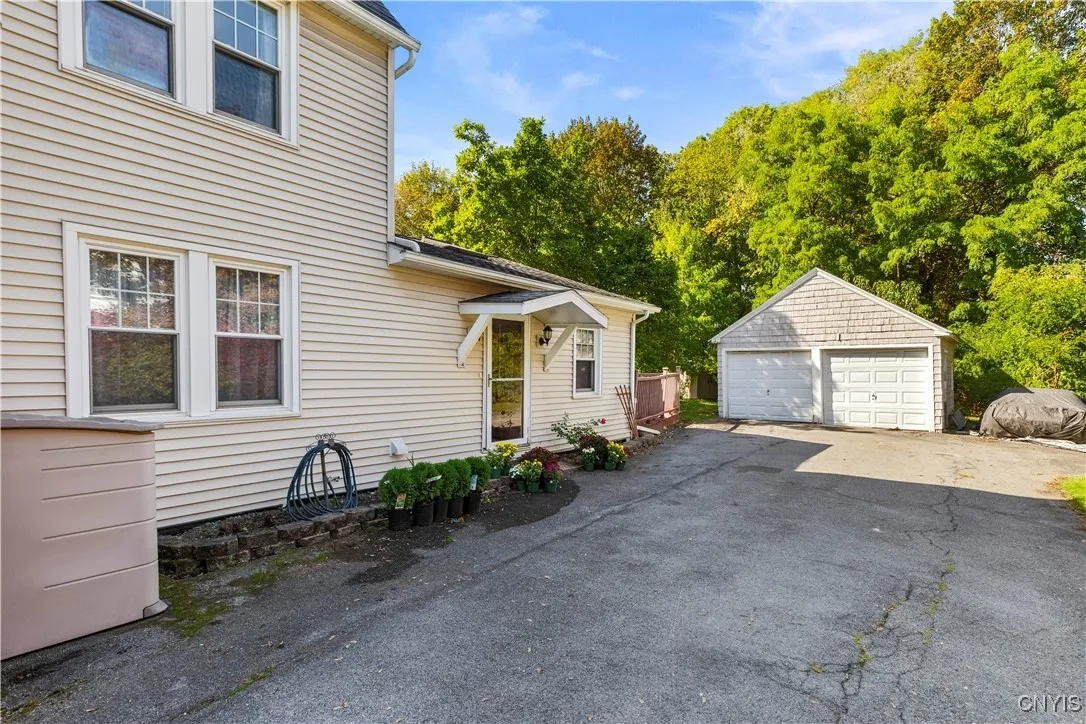 2812 Ogden Place, Utica, New York 13501, Utica, New York 13501, 3 Bedrooms Bedrooms, 9 Rooms Rooms,1 BathroomBathrooms,Residential,For Sale,2812 Ogden Place, Utica, New York 13501,0,S1643659